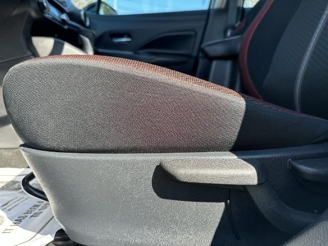 2023 Nissan Versa SR CVT