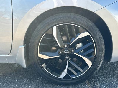 2023 Nissan Versa SR CVT