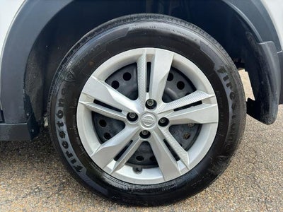 2023 Nissan Kicks S FWD