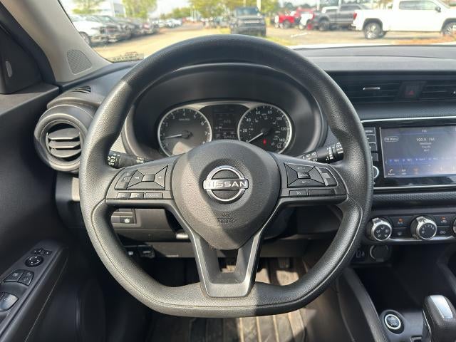 2023 Nissan Kicks S FWD
