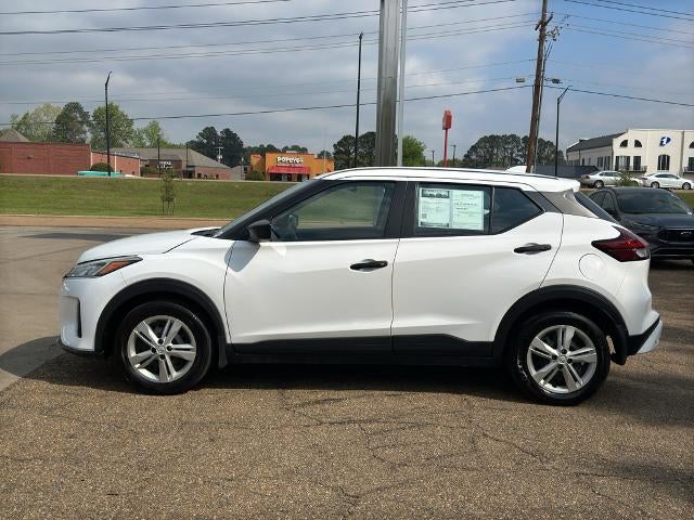 2023 Nissan Kicks S FWD