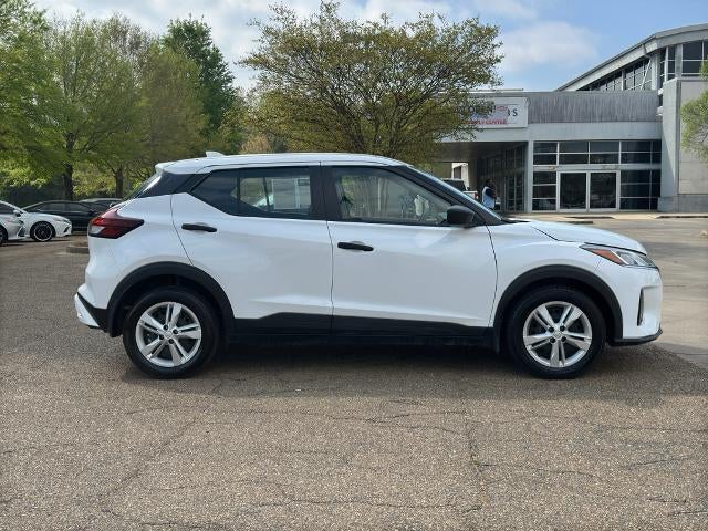 2023 Nissan Kicks S FWD