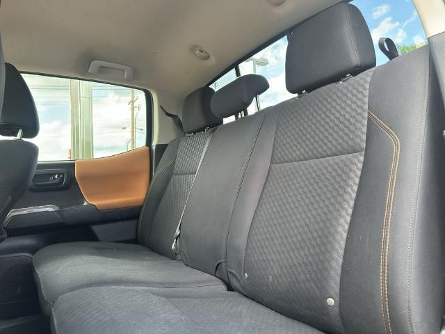 2020 Toyota Tacoma 2WD 2WD SR5 Double Cab 5' Bed V6 AT (SE)