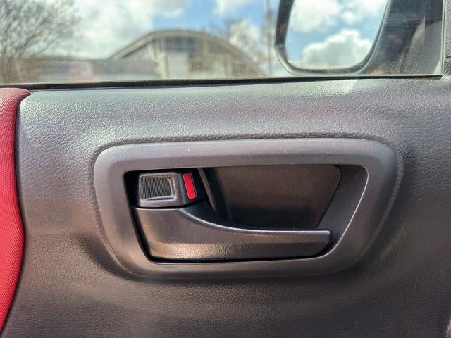 2023 Toyota Tacoma 4WD 4WD SR5 Double Cab 5' Bed V6 AT (GS)