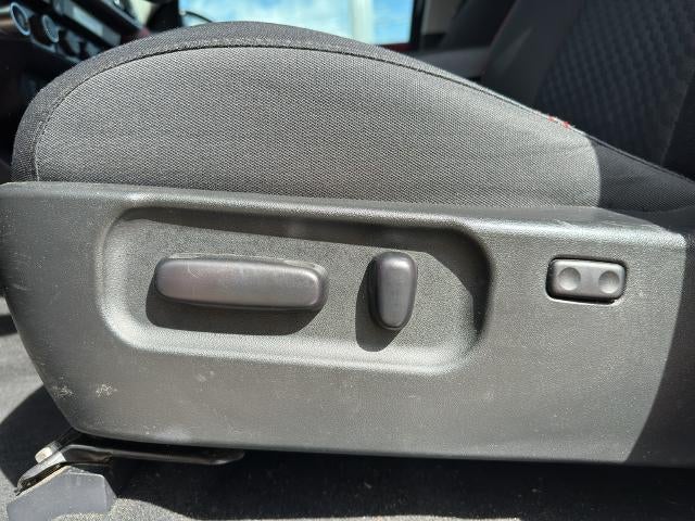 2023 Toyota Tacoma 4WD 4WD SR5 Double Cab 5' Bed V6 AT (GS)