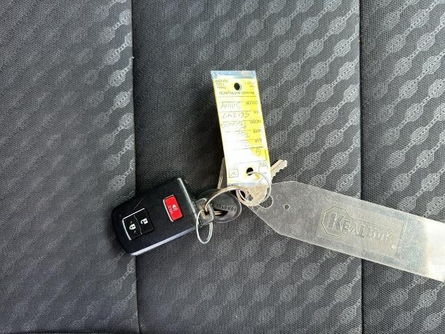 2023 Toyota Tacoma 4WD 4WD SR5 Double Cab 5' Bed V6 AT (GS)