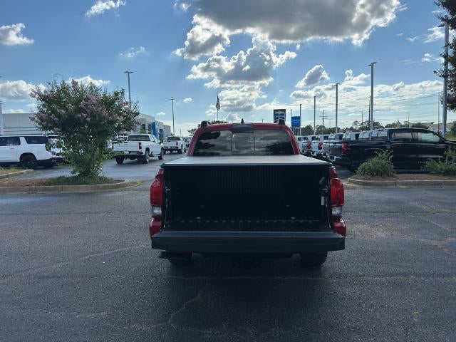 2022 Toyota Tacoma 4WD 4WD SR5 Double Cab 5' Bed V6 AT (Natl)