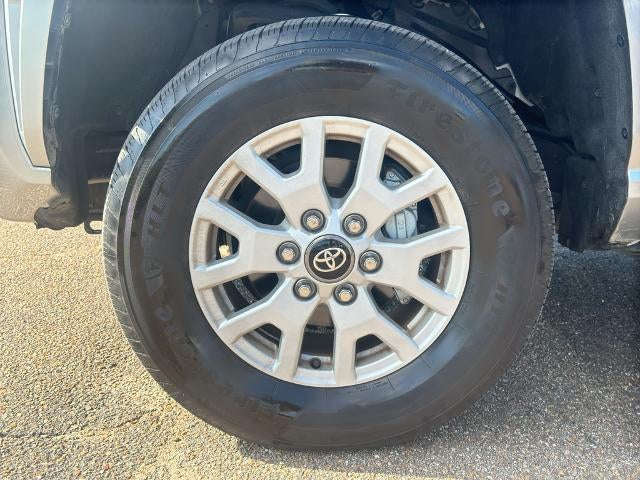 2024 Toyota Tacoma 2WD 2WD SR5 Double Cab 5' Bed AT (Natl)