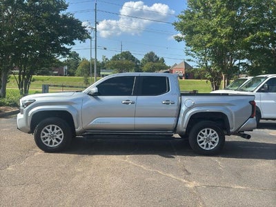 2024 Toyota Tacoma 2WD 2WD SR5 Double Cab 5' Bed AT (Natl)