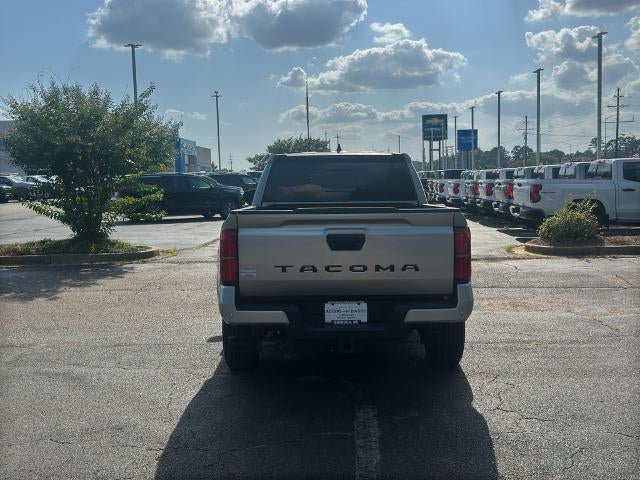 2024 Toyota Tacoma 2WD 2WD SR5 Double Cab 5' Bed AT (Natl)
