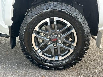 2024 Toyota Tacoma 4WD 4WD TRD Sport Double Cab 5' Bed AT (Natl)