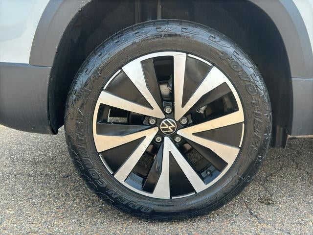 2024 Volkswagen Taos SE FWD