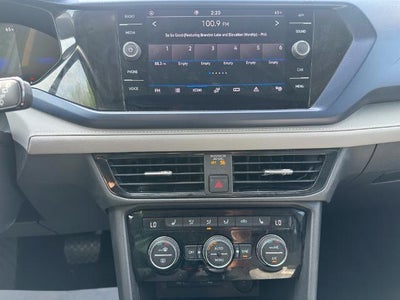 2024 Volkswagen Taos SE FWD