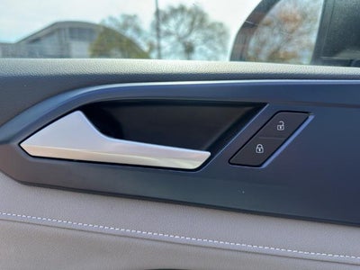 2024 Volkswagen Taos SE FWD