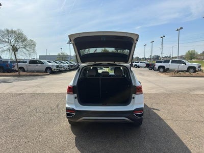 2024 Volkswagen Taos SE FWD