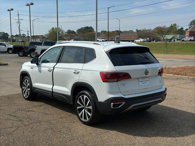 2024 Volkswagen Taos SE FWD