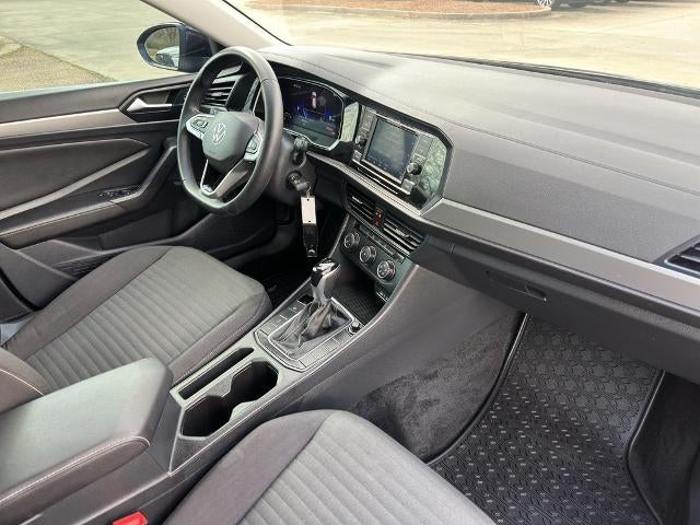 2024 Volkswagen Jetta S Auto