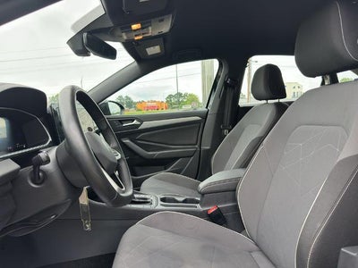 2025 Volkswagen Jetta Sport Auto