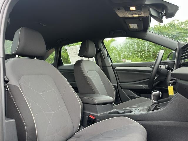 2025 Volkswagen Jetta Sport Auto