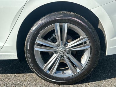 2019 Volkswagen Jetta R-Line Auto w/ULEV
