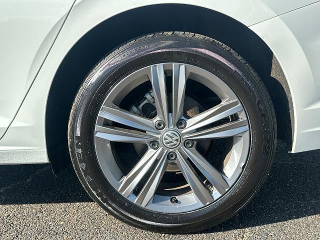 2019 Volkswagen Jetta R-Line Auto w/ULEV