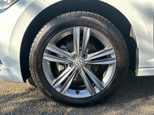 2019 Volkswagen Jetta R-Line Auto w/ULEV