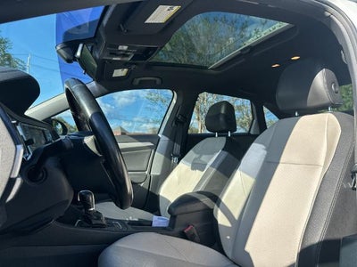 2019 Volkswagen Jetta R-Line Auto w/ULEV