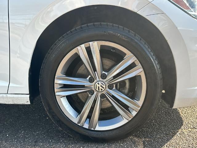 2019 Volkswagen Jetta R-Line Auto w/ULEV