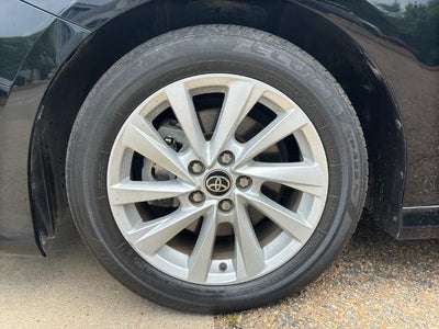 2022 Toyota Camry LE Auto (SE)