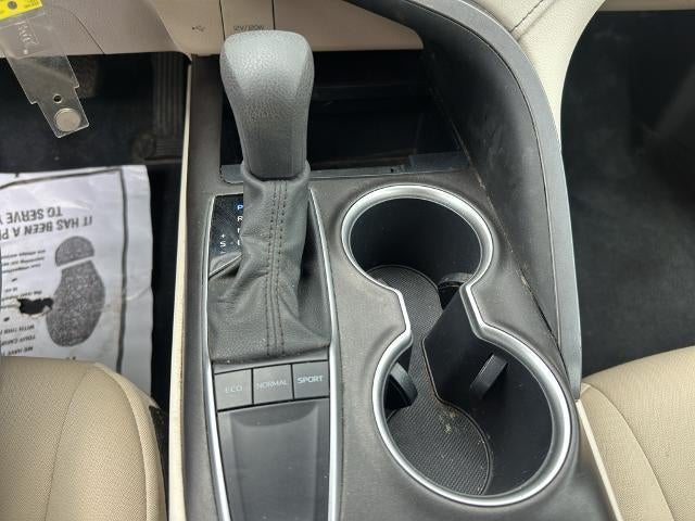 2022 Toyota Camry LE Auto (SE)