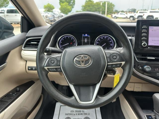 2022 Toyota Camry LE Auto (SE)
