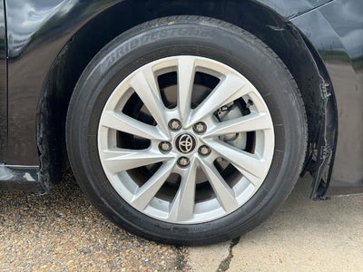2022 Toyota Camry LE Auto (SE)