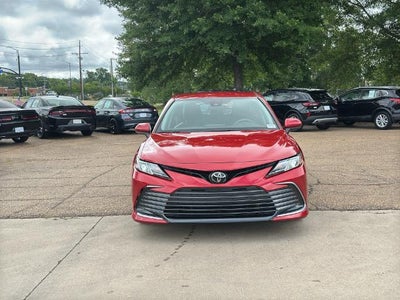 2023 Toyota Camry LE Auto (SE)