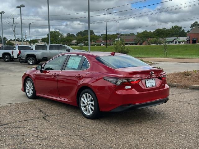 2023 Toyota Camry LE Auto (SE)