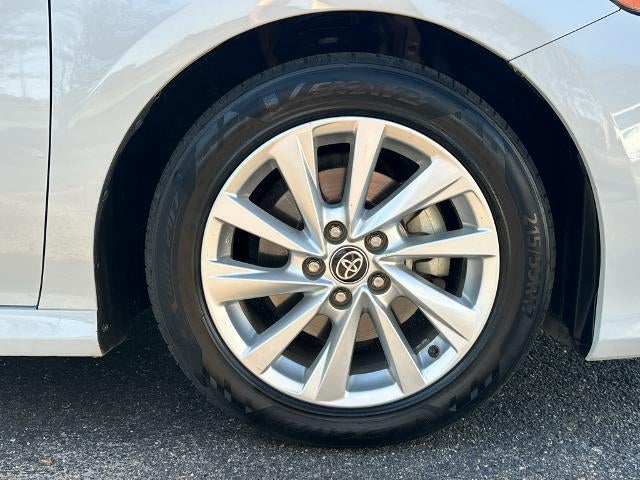 2023 Toyota Camry LE Auto (SE)