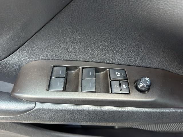 2022 Toyota Camry LE Auto (Natl)