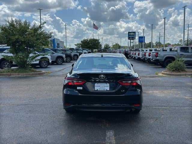 2022 Toyota Camry LE Auto (Natl)