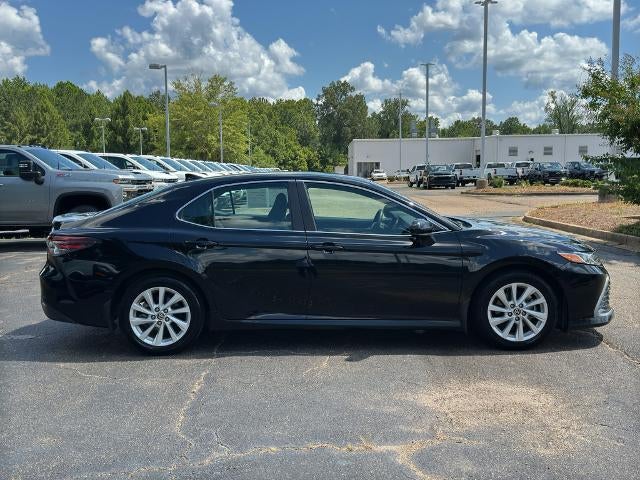 2022 Toyota Camry LE Auto (Natl)