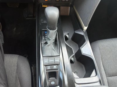 2025 Toyota Camry LE (SE)