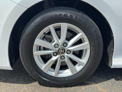 2025 Toyota Camry LE (SE)