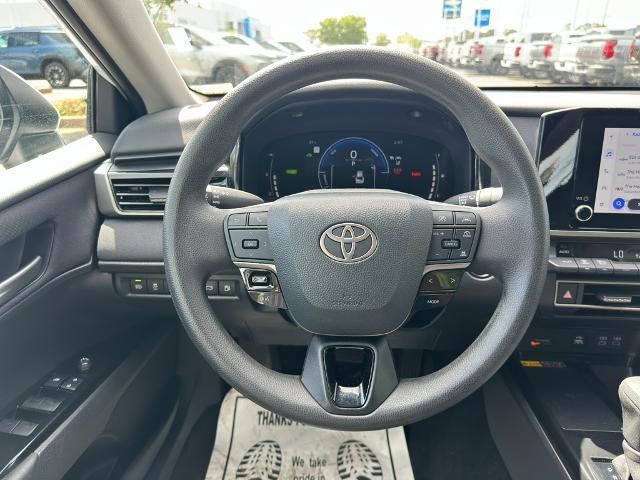 2025 Toyota Camry LE (SE)
