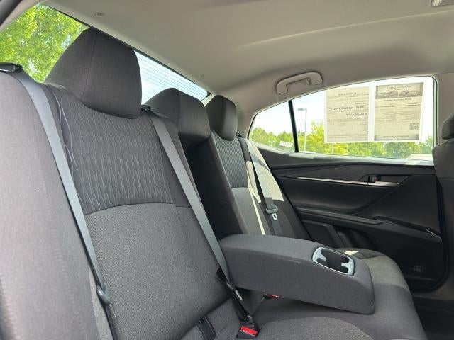 2025 Toyota Camry LE (SE)