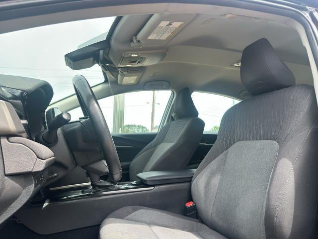 2025 Toyota Camry LE (SE)