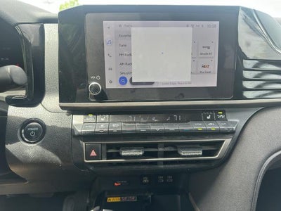 2025 Toyota Camry LE (SE)