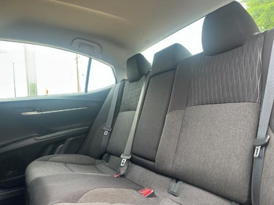 2025 Toyota Camry LE (SE)