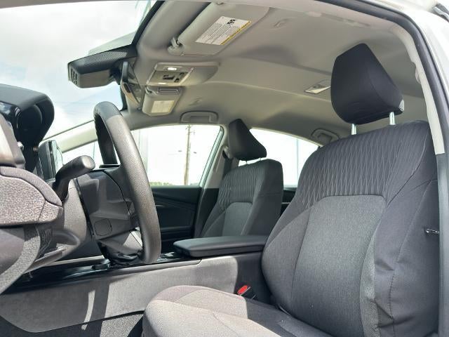 2025 Toyota Camry LE (SE)