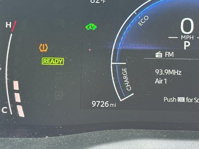 2025 Toyota Camry LE (SE)