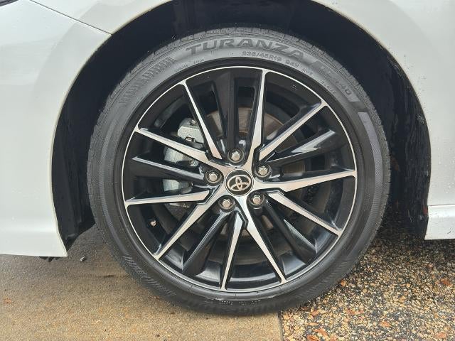 2024 Toyota Camry SE Auto (SE)