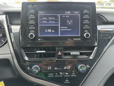 2024 Toyota Camry SE Auto (SE)