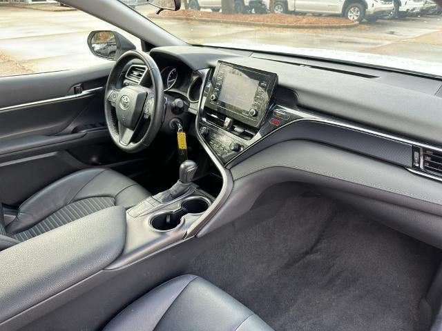 2024 Toyota Camry SE Auto (SE)